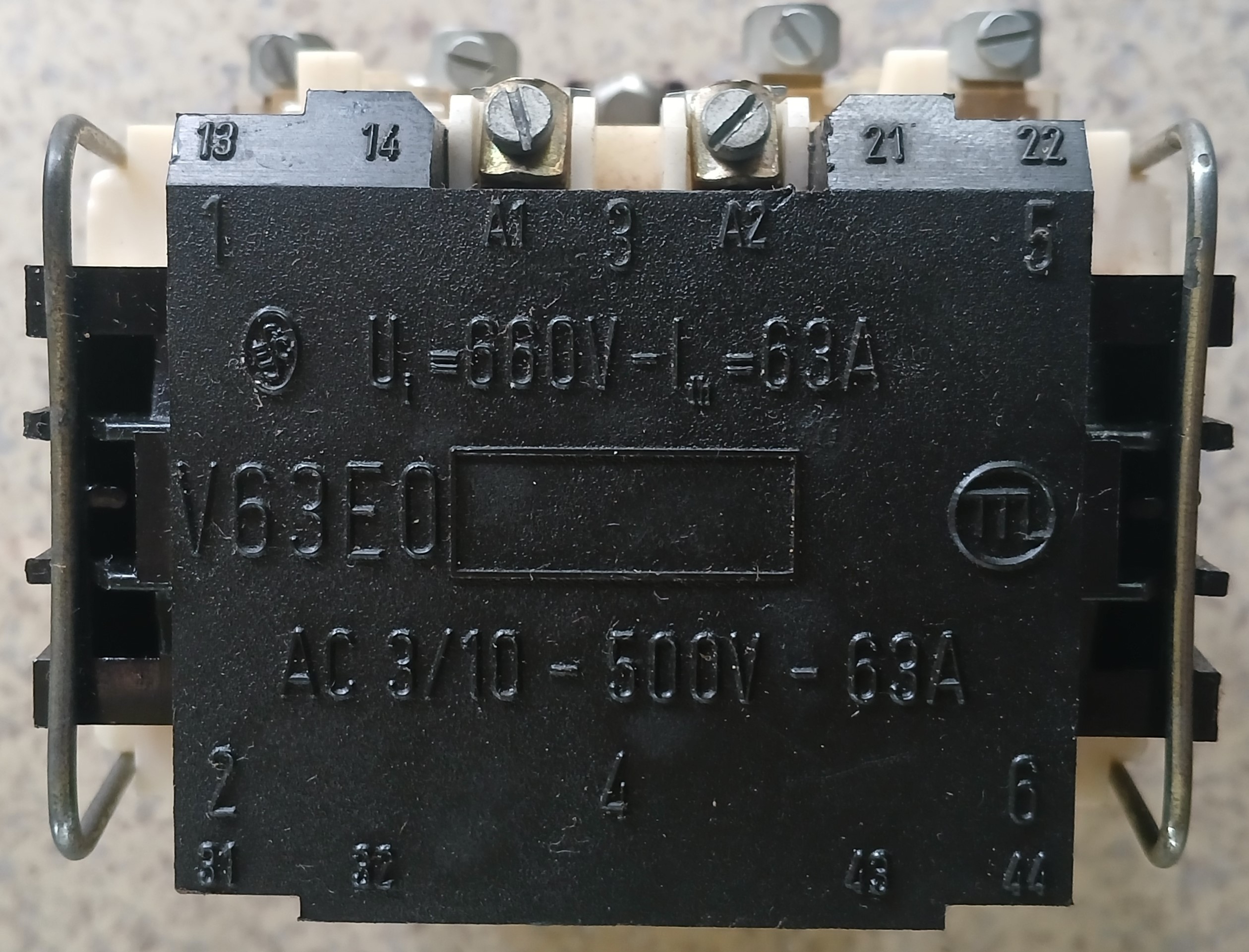 Контактор V63E0 63А — изображение 3