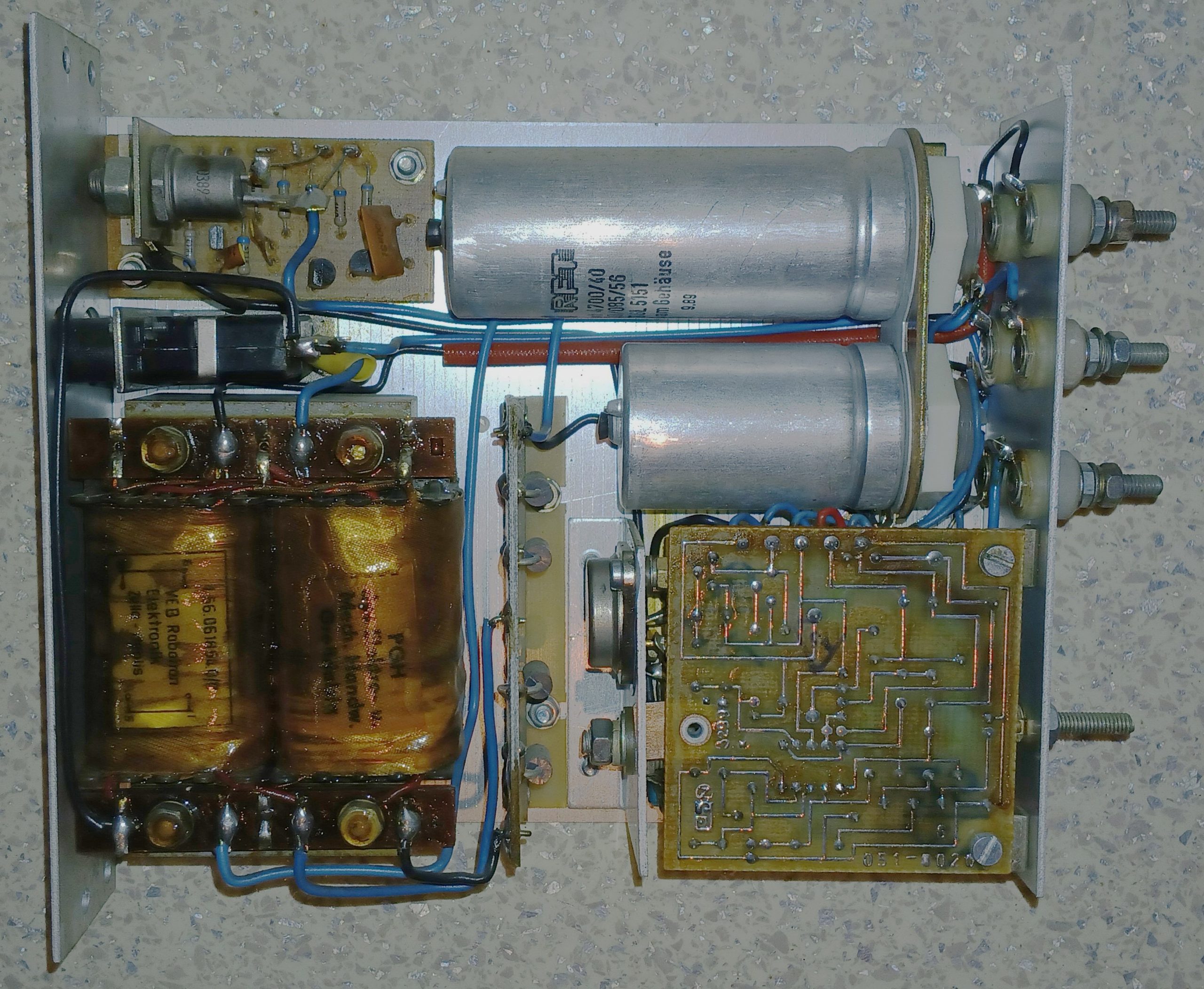 STM-12V/1,5A - блок питания PEAS — изображение 3